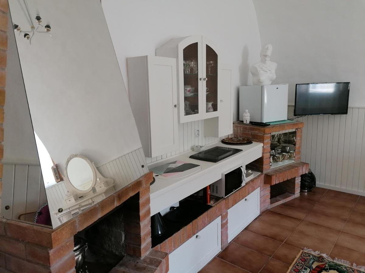 Gothic House Apartments 克雷姆尼察 外观 照片